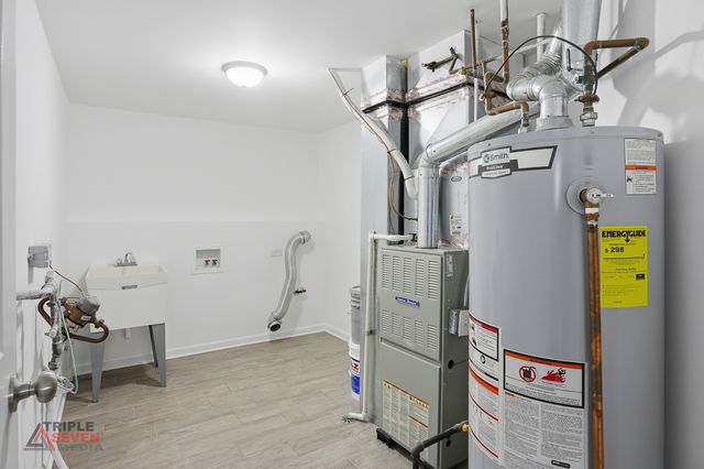 14528 Kolin Avenue, Midlothian, IL 60445