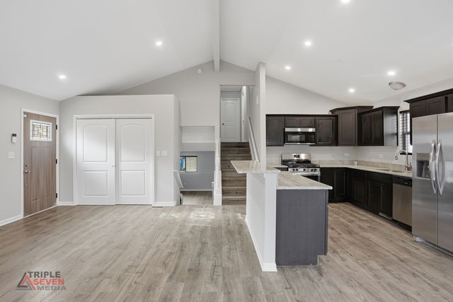 14528 Kolin Avenue, Midlothian, IL 60445