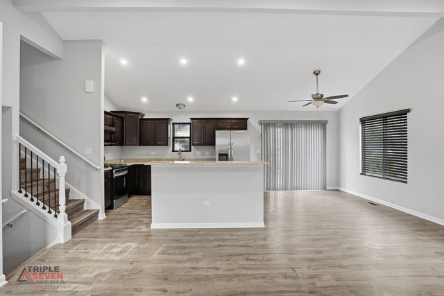 14528 Kolin Avenue, Midlothian, IL 60445