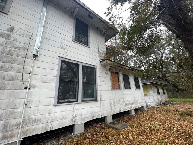 110 S POPLAR AVENUE, Sanford, FL 32771