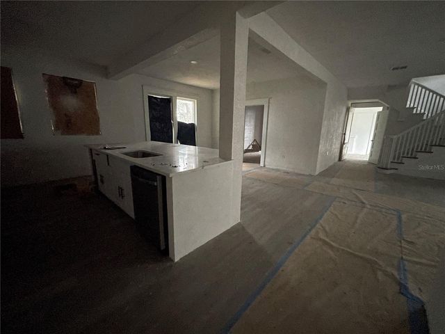 110 S POPLAR AVENUE, Sanford, FL 32771