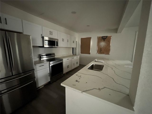 110 S POPLAR AVENUE, Sanford, FL 32771