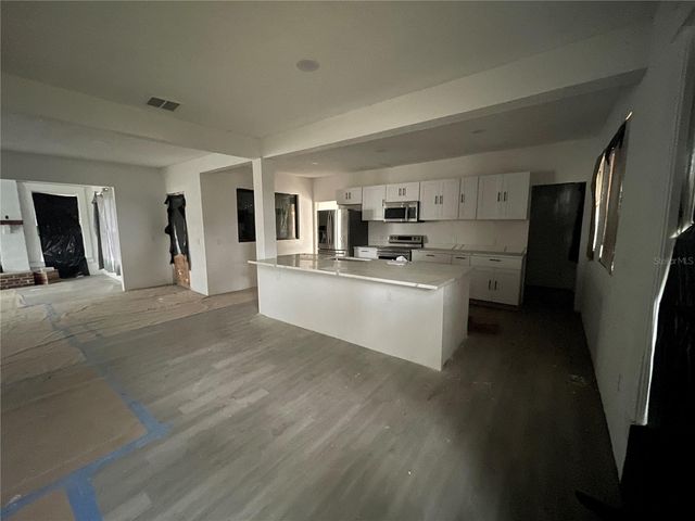 110 S POPLAR AVENUE, Sanford, FL 32771