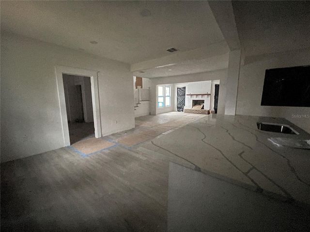 110 S POPLAR AVENUE, Sanford, FL 32771