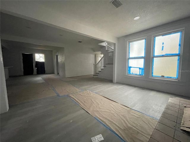 110 S POPLAR AVENUE, Sanford, FL 32771