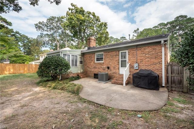 617 Mango DR, Virginia Beach, VA 23452
