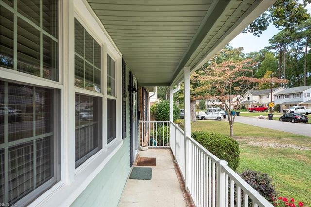 617 Mango DR, Virginia Beach, VA 23452