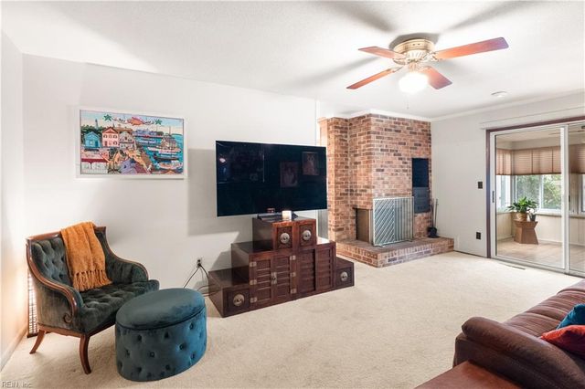 617 Mango DR, Virginia Beach, VA 23452