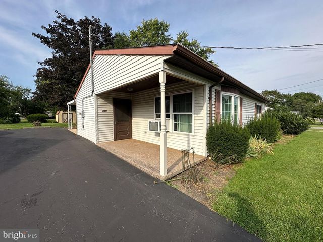 336 HORST AVE, Chambersburg, PA 17201