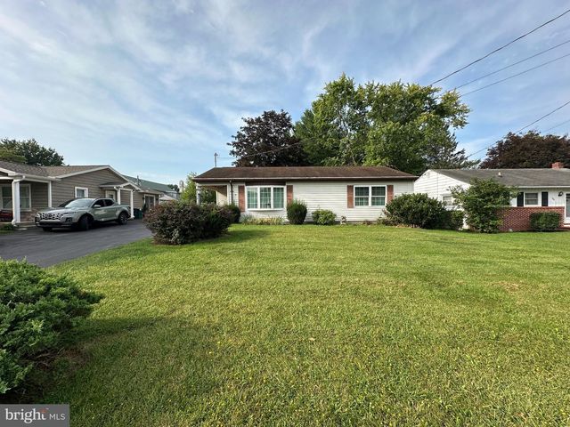 336 HORST AVE, Chambersburg, PA 17201