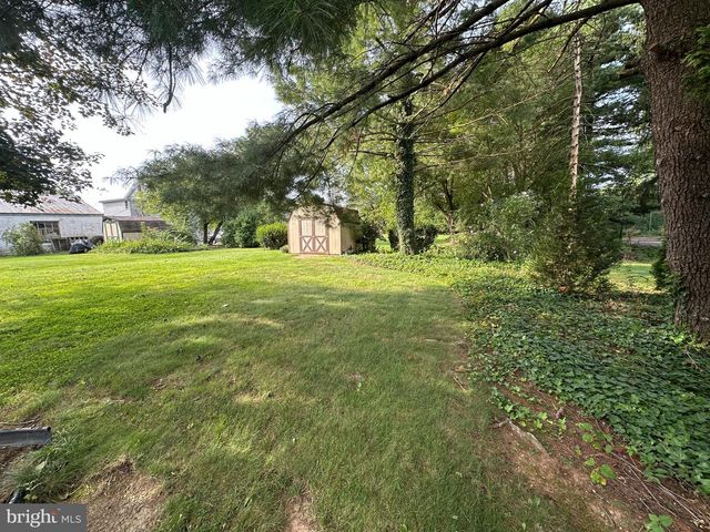 336 HORST AVE, Chambersburg, PA 17201