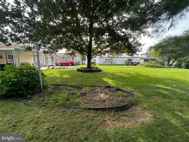 336 HORST AVE, Chambersburg, PA 17201