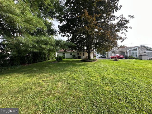 336 HORST AVE, Chambersburg, PA 17201