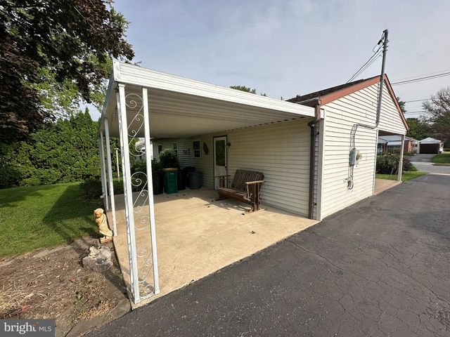 336 HORST AVE, Chambersburg, PA 17201