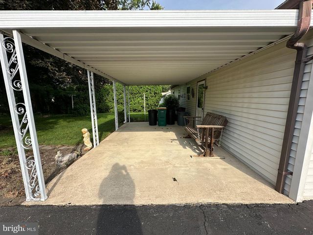 336 HORST AVE, Chambersburg, PA 17201