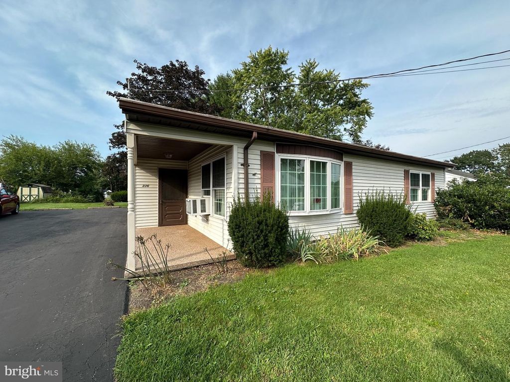 336 HORST AVE, Chambersburg, PA 17201