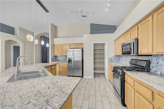 5329 Little Fawn Court, Las Vegas, NV 89130