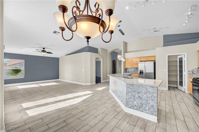 5329 Little Fawn Court, Las Vegas, NV 89130