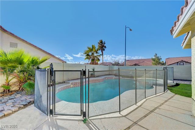 5329 Little Fawn Court, Las Vegas, NV 89130