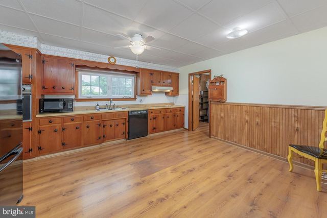 192 DELAWARE STREET, West Deptford, NJ 08086