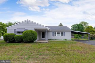192 DELAWARE STREET, West Deptford, NJ 08086