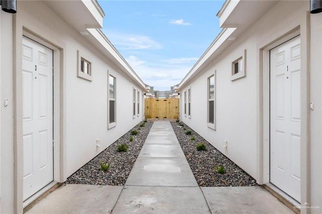 1307 Lore Drive 4, Weslaco, TX 78596