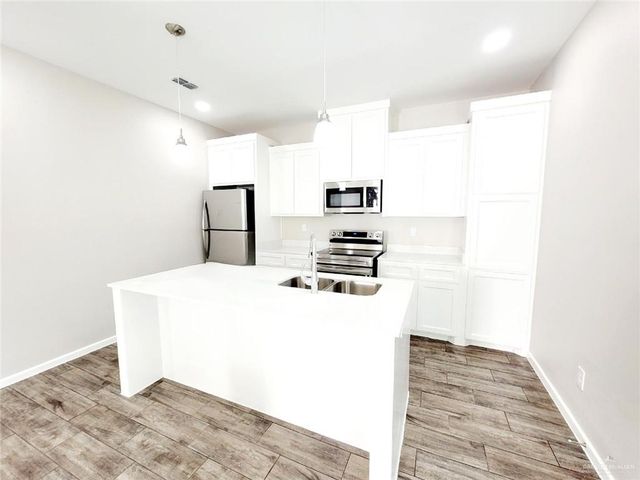 1307 Lore Drive 4, Weslaco, TX 78596