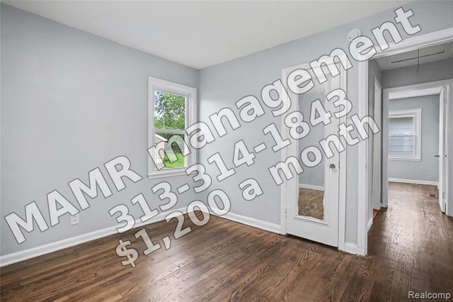 7215 Wood, Center Line, MI 48015