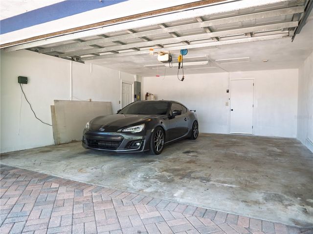 1880 TANGLEWOOD DRIVE NE, St Petersburg, FL 33702