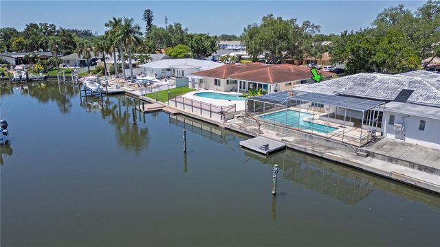 1880 TANGLEWOOD DRIVE NE, St Petersburg, FL 33702