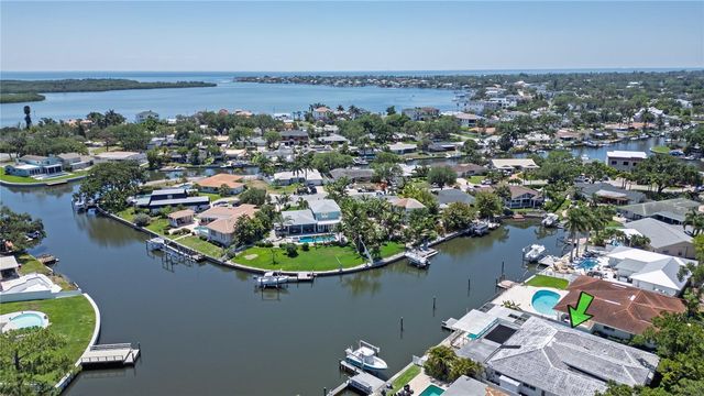 1880 TANGLEWOOD DRIVE NE, St Petersburg, FL 33702