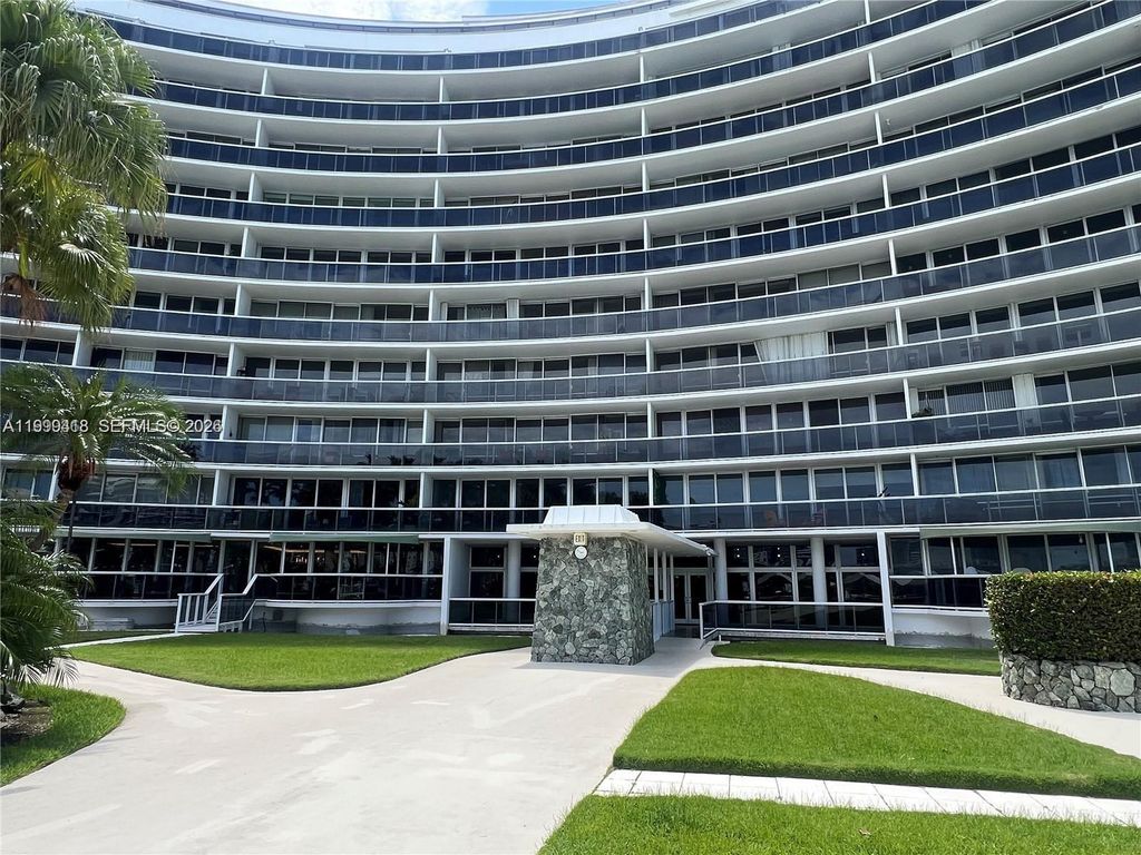 900 Bay Dr 311, Miami Beach, FL 33141