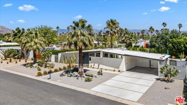 450 E Laurel Circle, Palm Springs, CA 92262