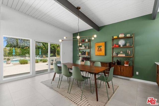 450 E Laurel Circle, Palm Springs, CA 92262