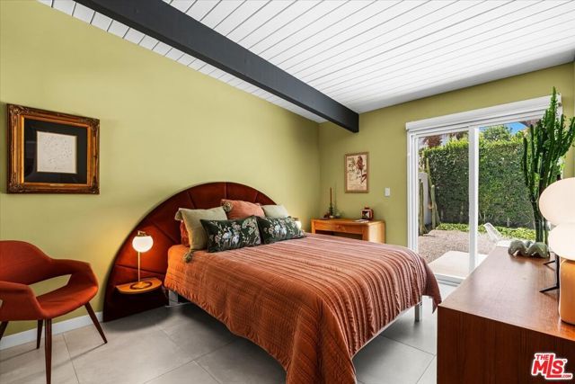 450 E Laurel Circle, Palm Springs, CA 92262