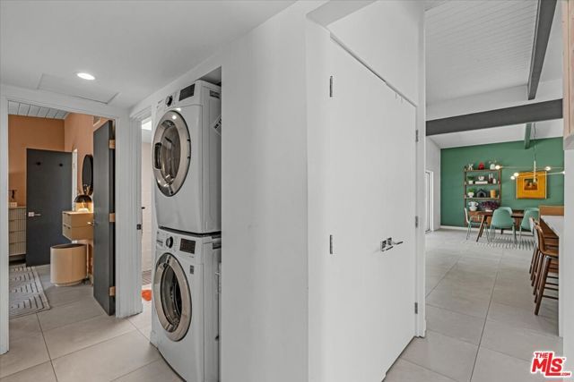 450 E Laurel Circle, Palm Springs, CA 92262