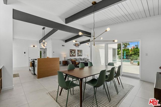 450 E Laurel Circle, Palm Springs, CA 92262