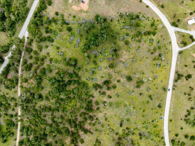 000 McAllister RD, Bastrop, TX 78602