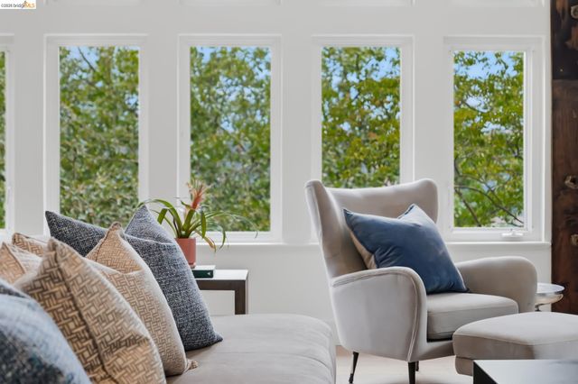 857A Mountain View Drive, Lafayette, CA 94549