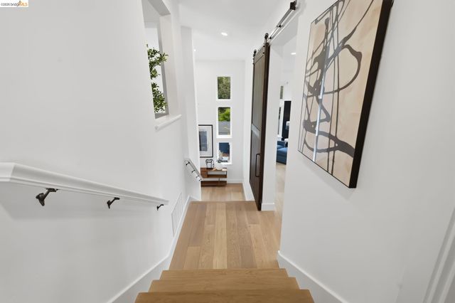 857A Mountain View Drive, Lafayette, CA 94549