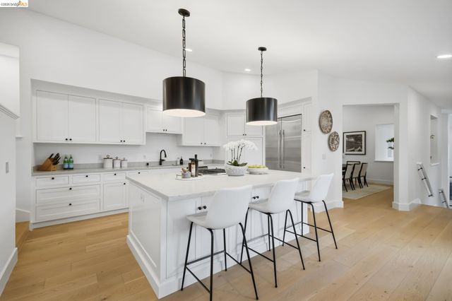 857A Mountain View Drive, Lafayette, CA 94549