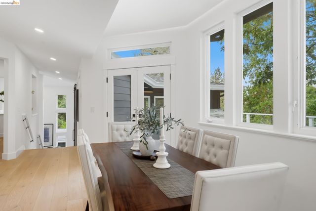 857A Mountain View Drive, Lafayette, CA 94549