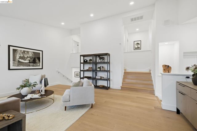 857A Mountain View Drive, Lafayette, CA 94549