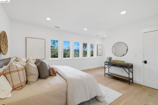 857A Mountain View Drive, Lafayette, CA 94549