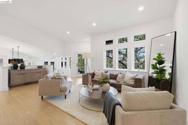 857A Mountain View Drive, Lafayette, CA 94549