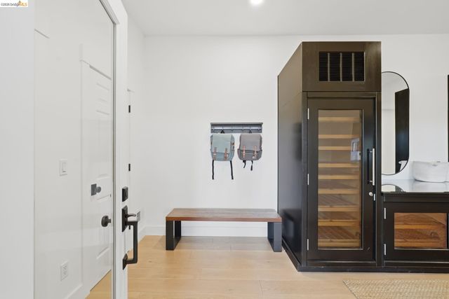 857A Mountain View Drive, Lafayette, CA 94549