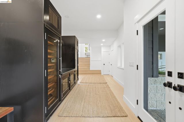 857A Mountain View Drive, Lafayette, CA 94549