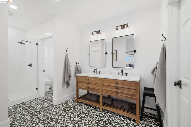 857A Mountain View Drive, Lafayette, CA 94549