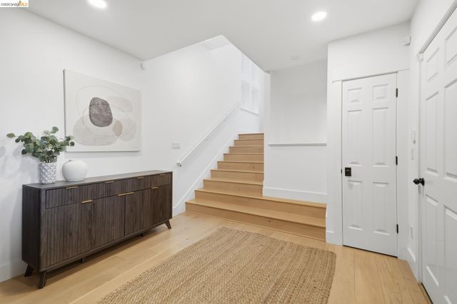 857A Mountain View Drive, Lafayette, CA 94549