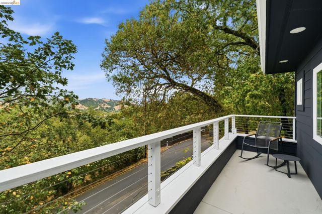 857A Mountain View Drive, Lafayette, CA 94549